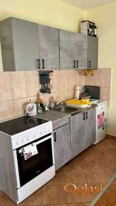 NAMESTENA GARSONJERA NA BULEVARU EVROPE, ROMANIJSKA, DEPOZIT 100€